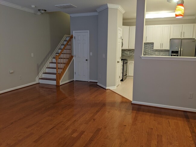 Building Photo - 11730 Mezzanine Dr