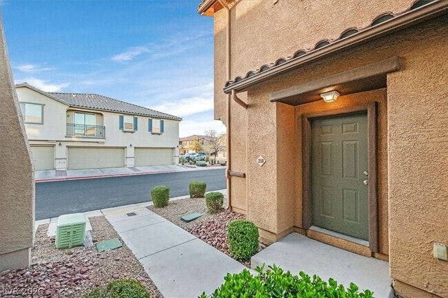 Building Photo - 6255 W Arby Ave