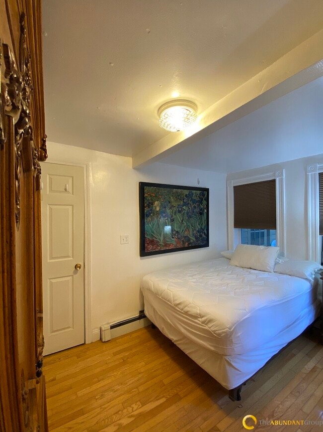 Building Photo - 11 William St