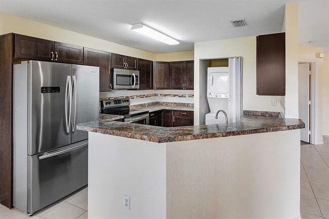 Building Photo - 8460-8466 NW 40th St