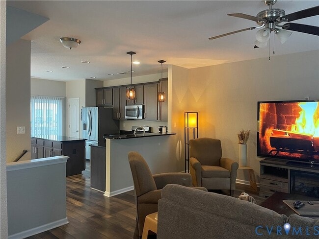 Building Photo - 5012 Spinel St