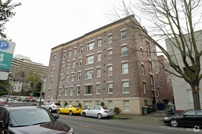 Building Photo - Del Roy Apartments