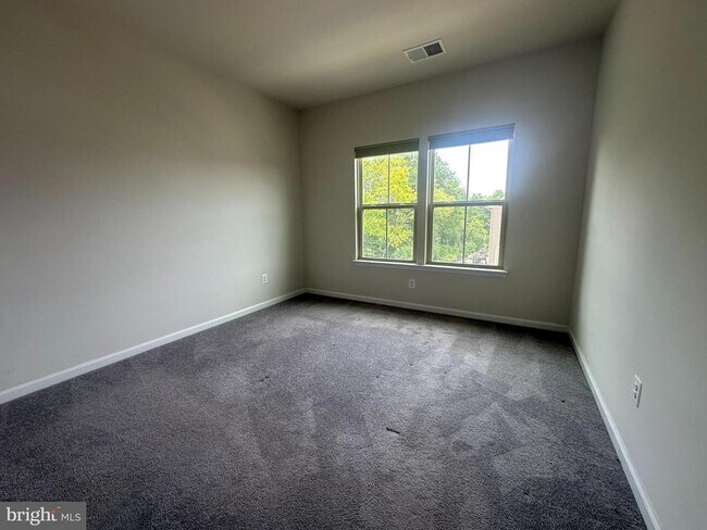 Building Photo - 10402 Steeplechase Run Ln