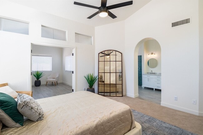 Building Photo - Beautiful updated 4 bedroom plus, 2 bath home in Chandler