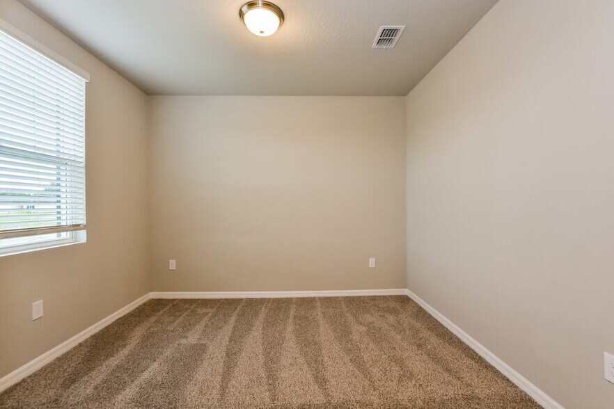 Building Photo - 1510 Branchwood Ln