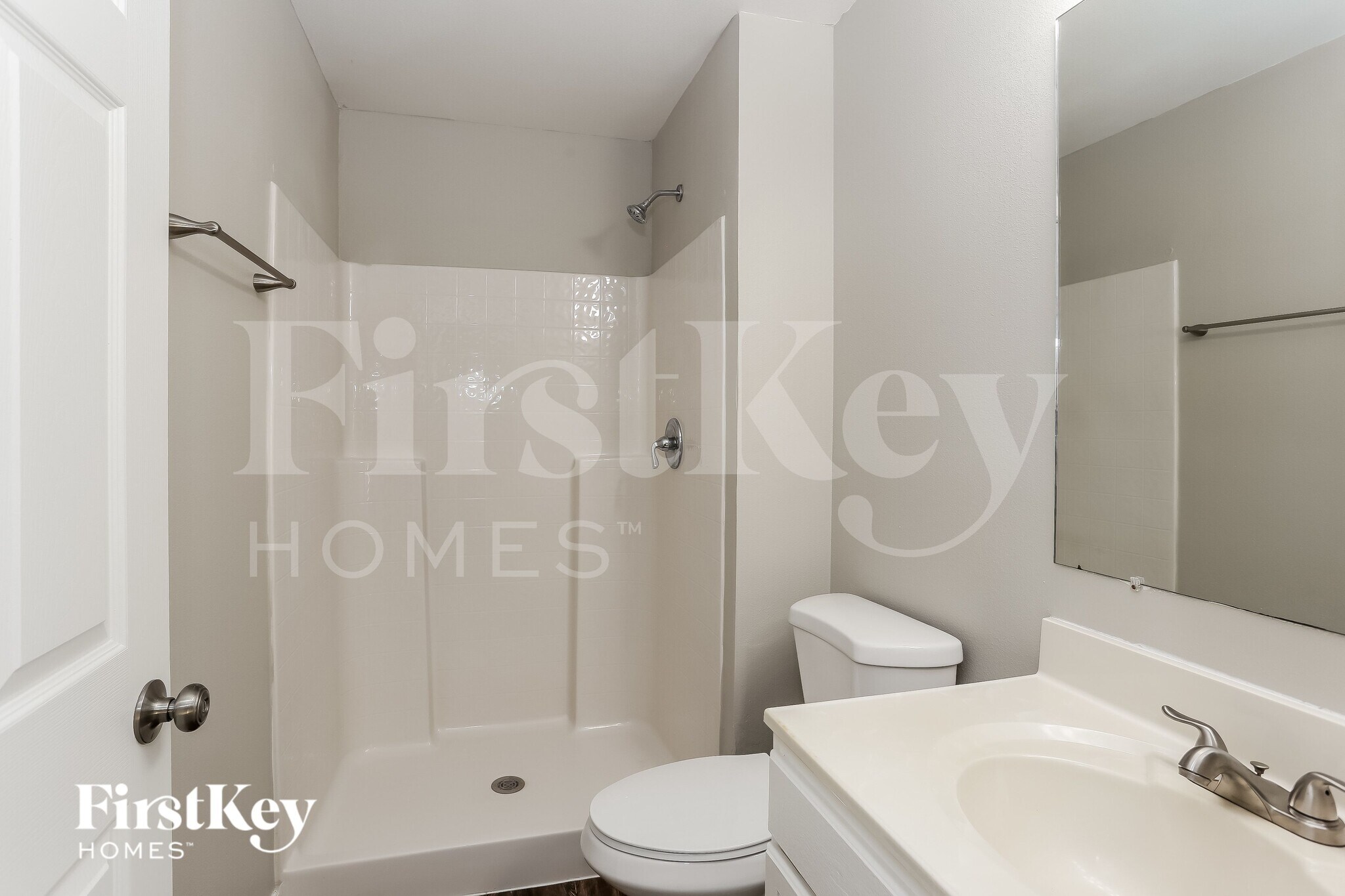 Building Photo - 6671 Gentle Oaks Dr N