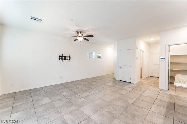 Building Photo - 410 Larksong Ave