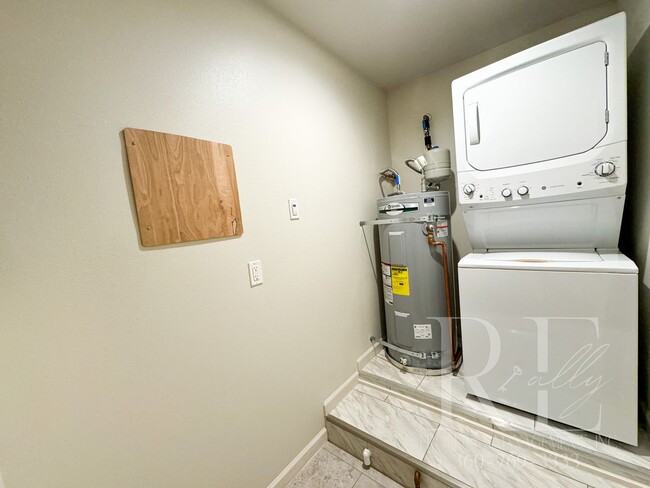 Building Photo - Fully Remodeled: 5 min Walk to Annapolis Foot Ferry