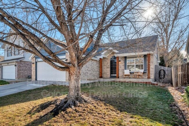 Building Photo - 2866 Fernwood Pl