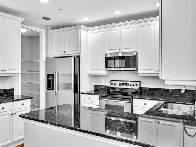 Building Photo - 2751 Ravella Way