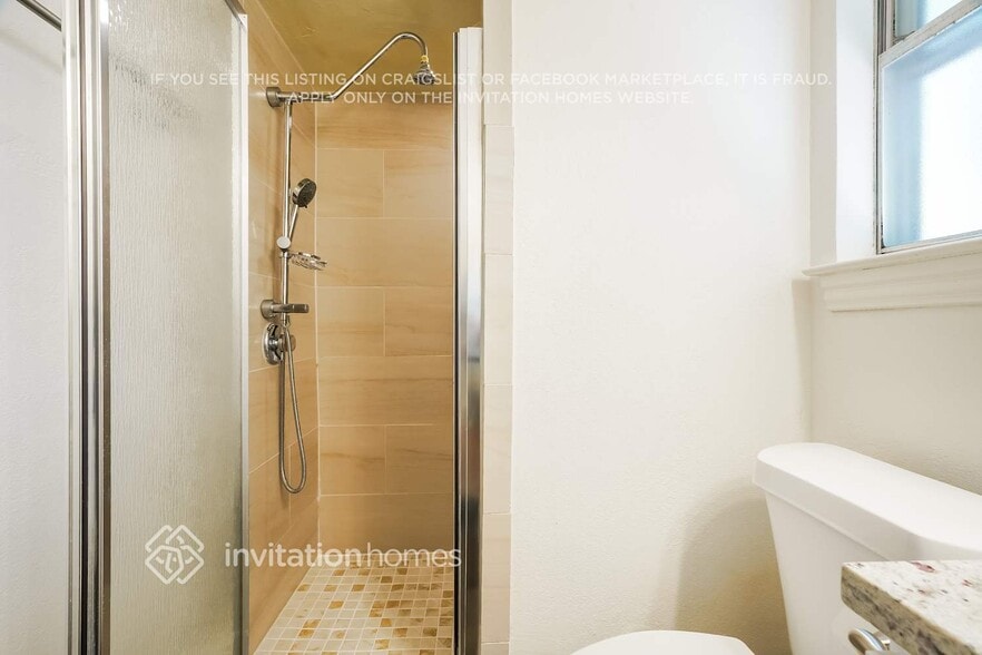 Building Photo - 5205 Hideaway Ct