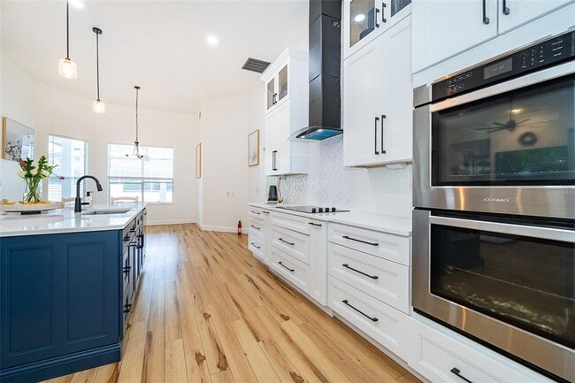 Building Photo - 8724 Kenmure Cove