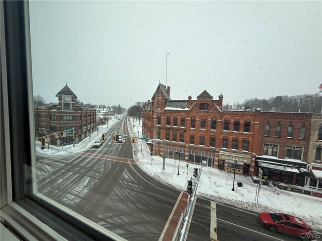 Building Photo - 109 Main St