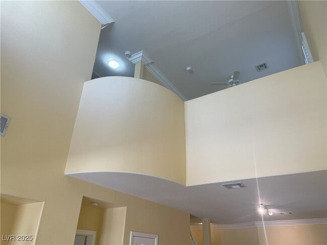 Building Photo - 1136 Scenic Crest Dr