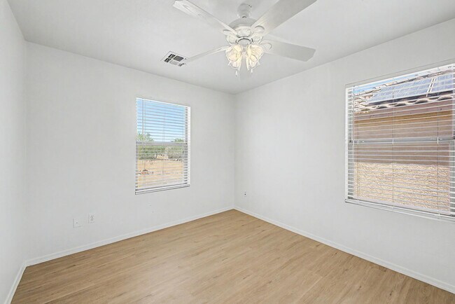 Building Photo - 9464 W Sheridan St