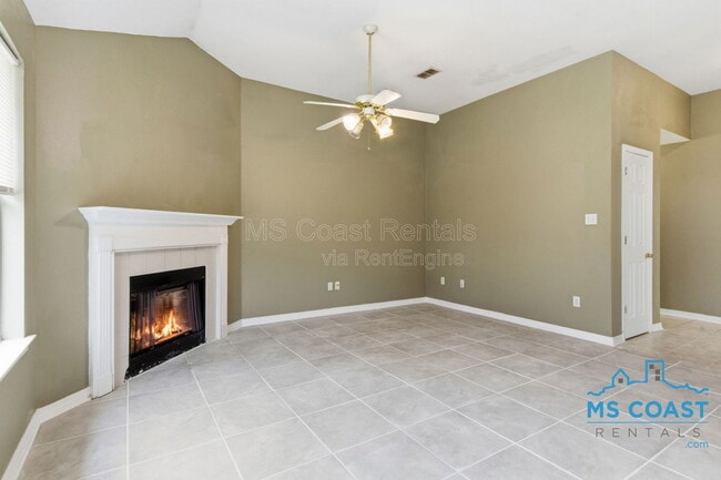 Building Photo - 11352 Fairfield Blvd