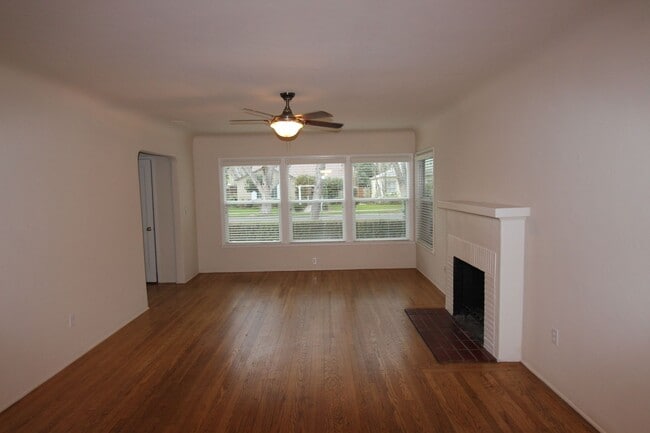 Building Photo - 4 E Dayton Ave