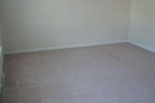 Building Photo - Tavern Grove Townhomes - TG, LLC