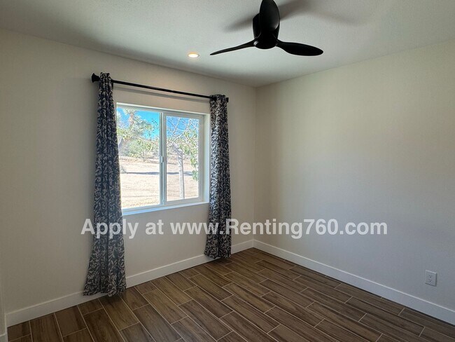 Building Photo - New 2 Bedroom 1 Bathroom Home!!