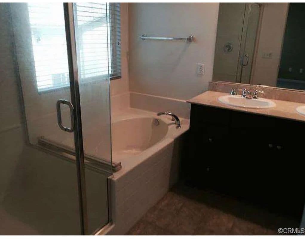 Building Photo - 5548 Hartness Court