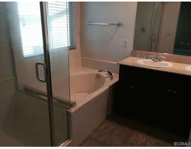 Building Photo - 5548 Hartness Court
