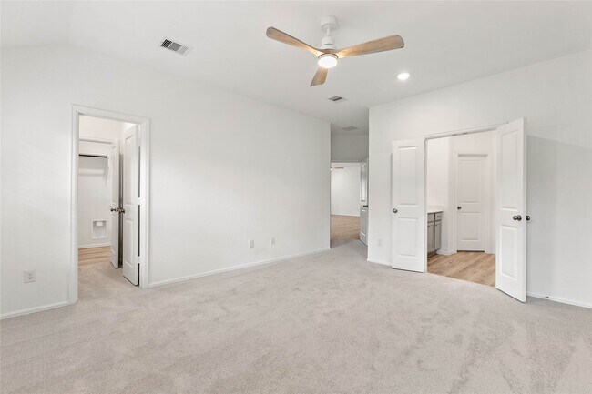Building Photo - 7602 Angels Lndg Ln