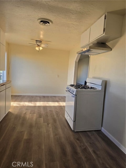 Building Photo - 24520 Clark Ave