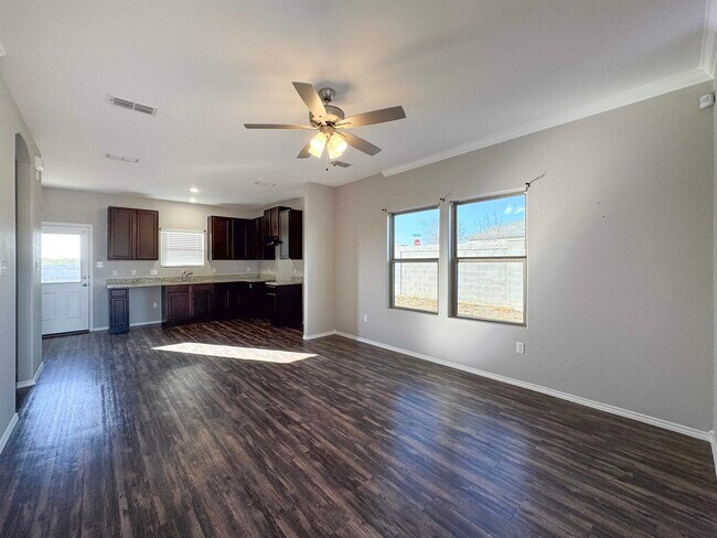 Building Photo - 5802 Moses Lp