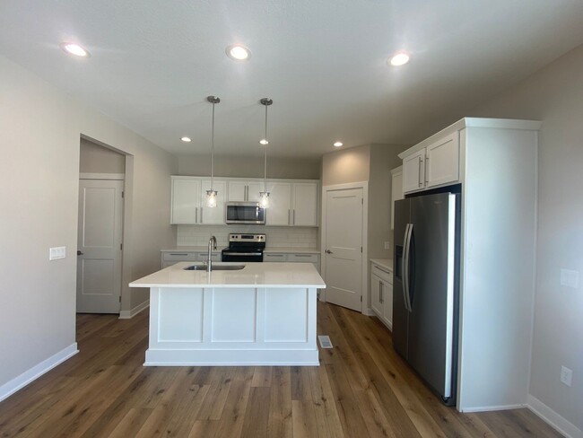 Building Photo - Luxury New Construction Home - RENT SPECIAL!