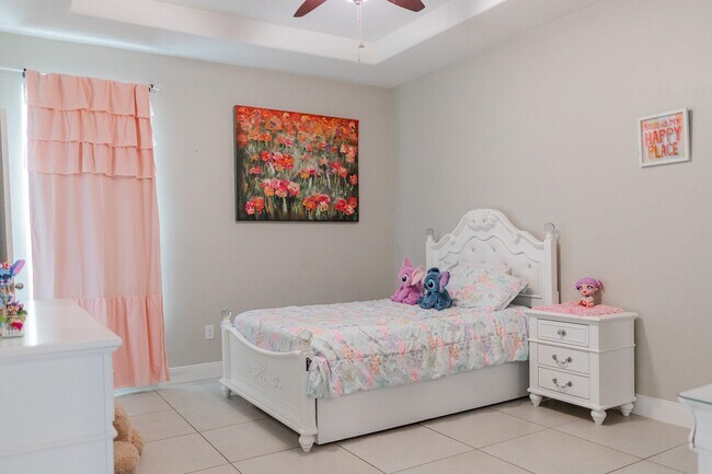 Building Photo - 7404 Thomas Harris Dr