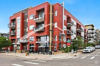 Building Photo - Spacious LoHi Condo with Washer/Dryer and ...