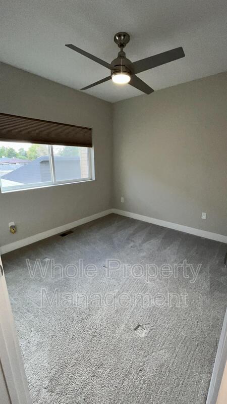 Building Photo - 2870 W Parkside Pl