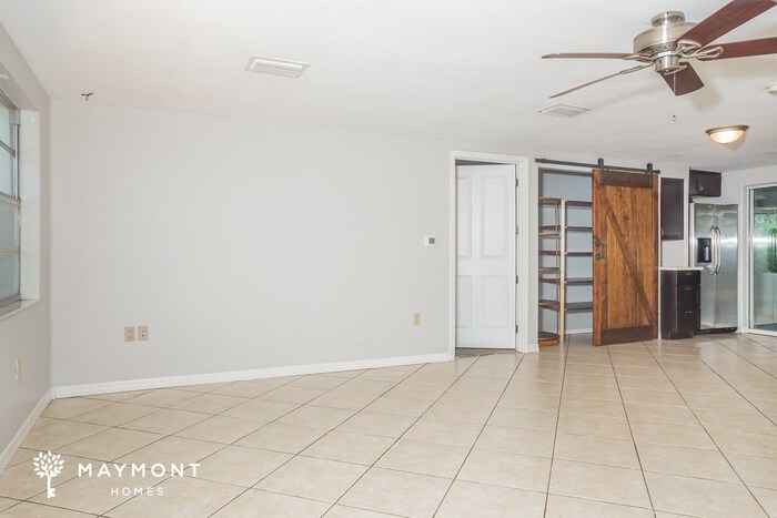 Building Photo - 1328 Karen Dr