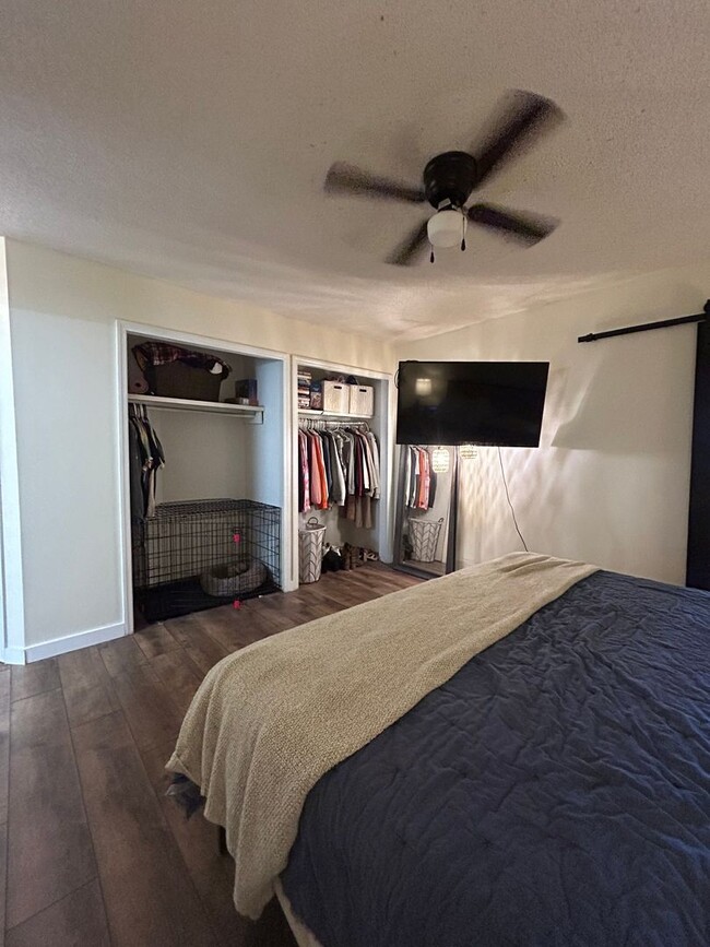Building Photo - 4 bedroom 2 bathroom home in Hunters Chase...