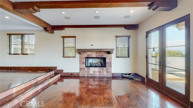 Building Photo - 227 Pso De Granada