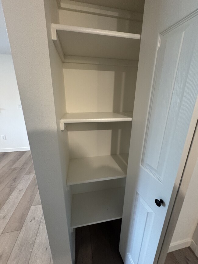 Building Photo - 8950 SW 69th Ave