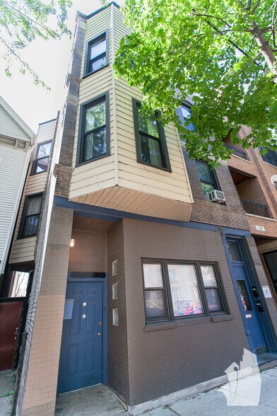 Building Photo - 3336 N Sheffield Ave