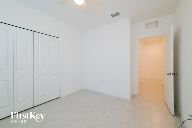 Building Photo - 178 Andreas St