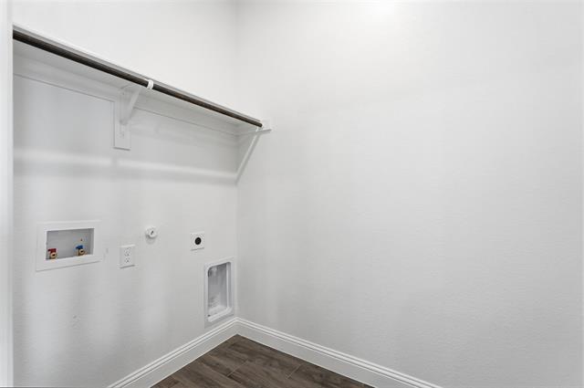 Building Photo - 1124 El Sol Blvd