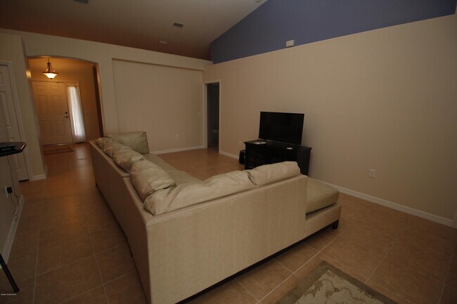 Building Photo - 2891 Felda Ave