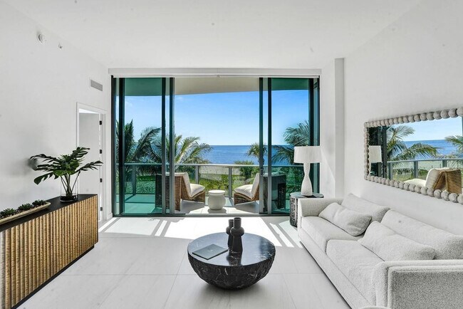 Building Photo - 900 N Ocean Blvd