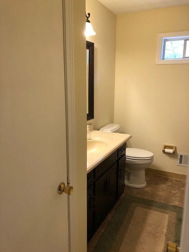 Building Photo - 4912 Valley Dale Ct