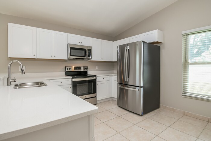 Building Photo - 2902 Woolridge Dr