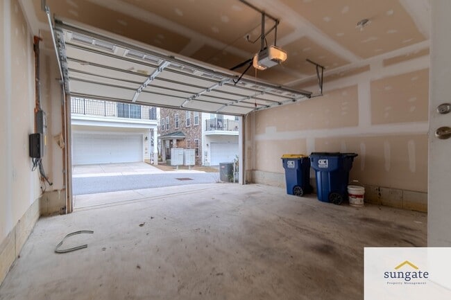 Building Photo - 5757 Richards Valley Rd