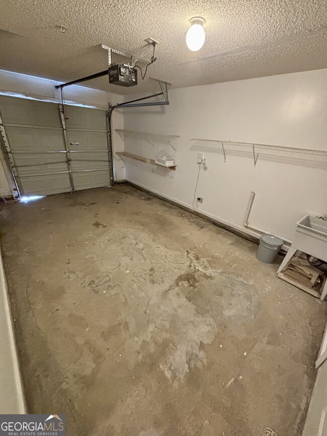 Building Photo - 141 Chastain Loop