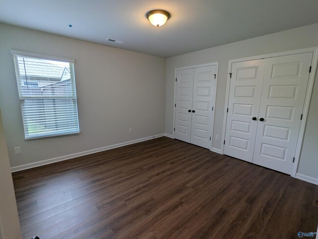 Building Photo - 124 Varina Dr