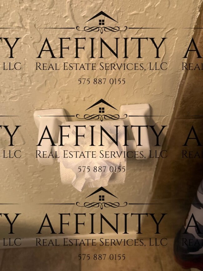 Building Photo - 3 bedroom home