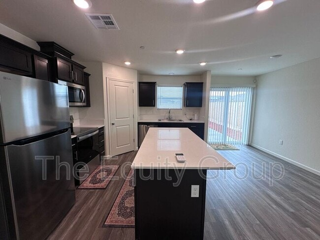 Building Photo - 1167 Billingsley St