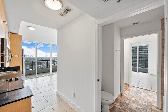 Building Photo - 60 SW 13th St