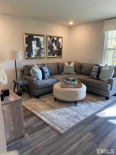 Building Photo - Room in Townhome on Shoreside Dr